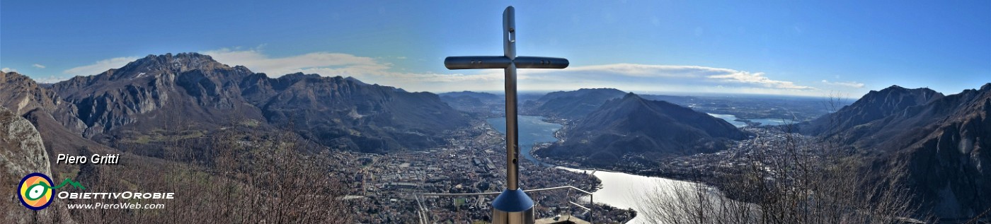 38 Splendida vista dal Crocione del S.Martino (1025 m).jpg